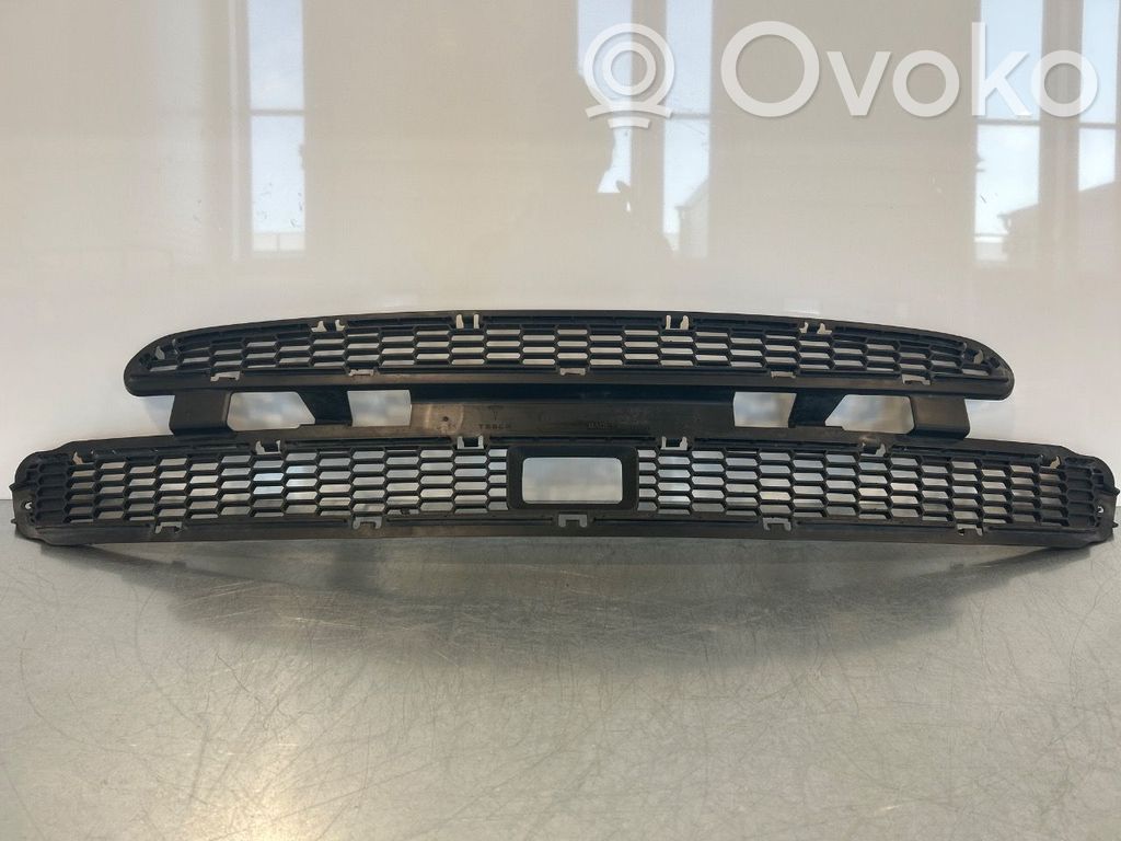 Tesla Model S Front grill 