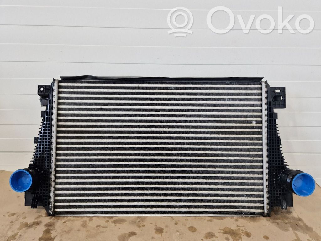 Volkswagen Amarok Interkūlerio radiatorius 