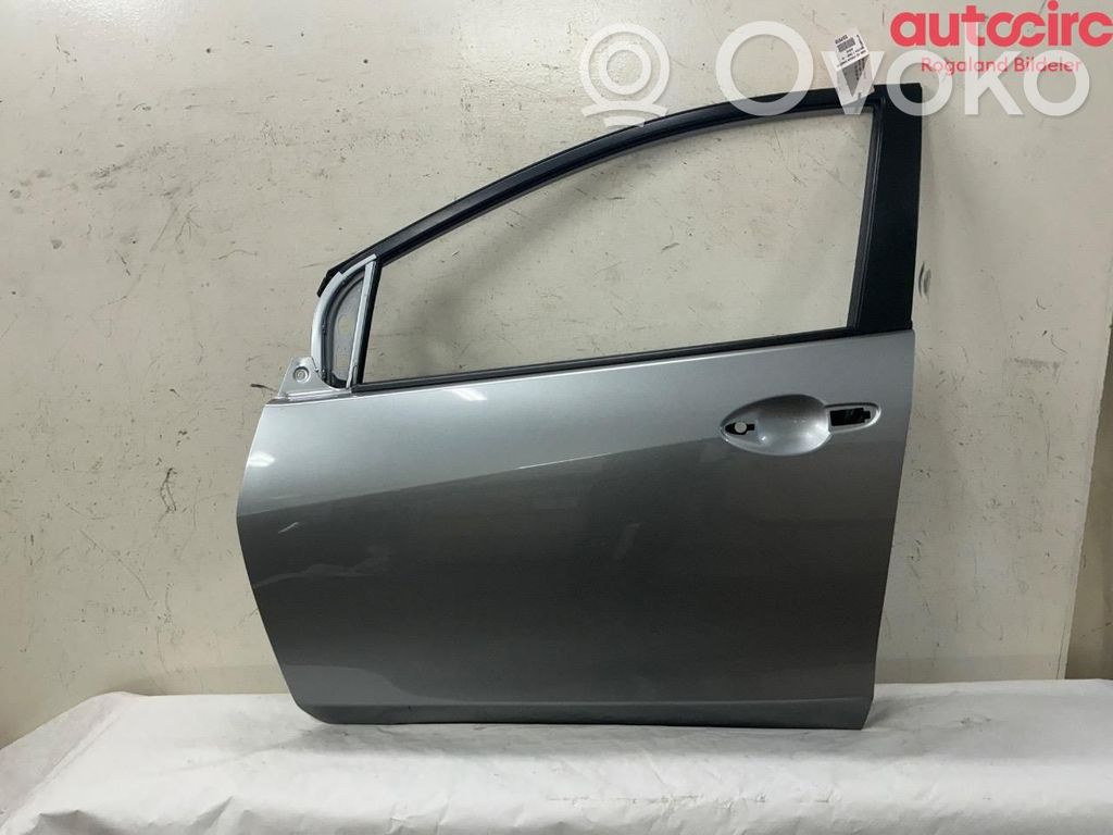 Mazda 2 Priekinės durys 