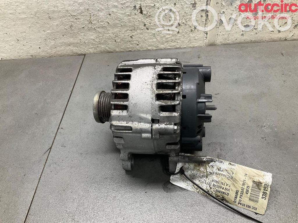 Volkswagen PASSAT B7 Generator/alternator 