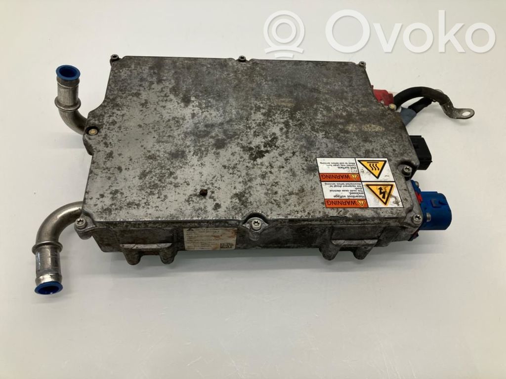 Tesla Model S Voltage converter inverter 