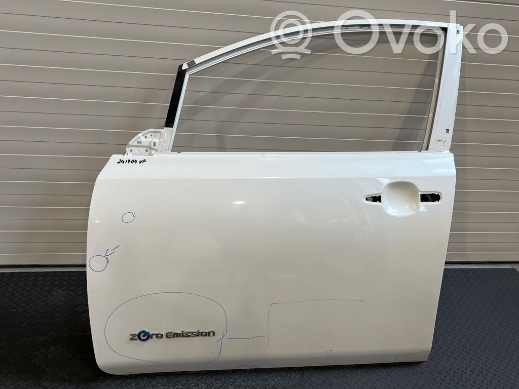 Nissan Leaf I (ZE0) Drzwi przednie 