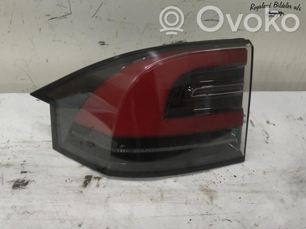 Tesla Model X Rear/tail lights 