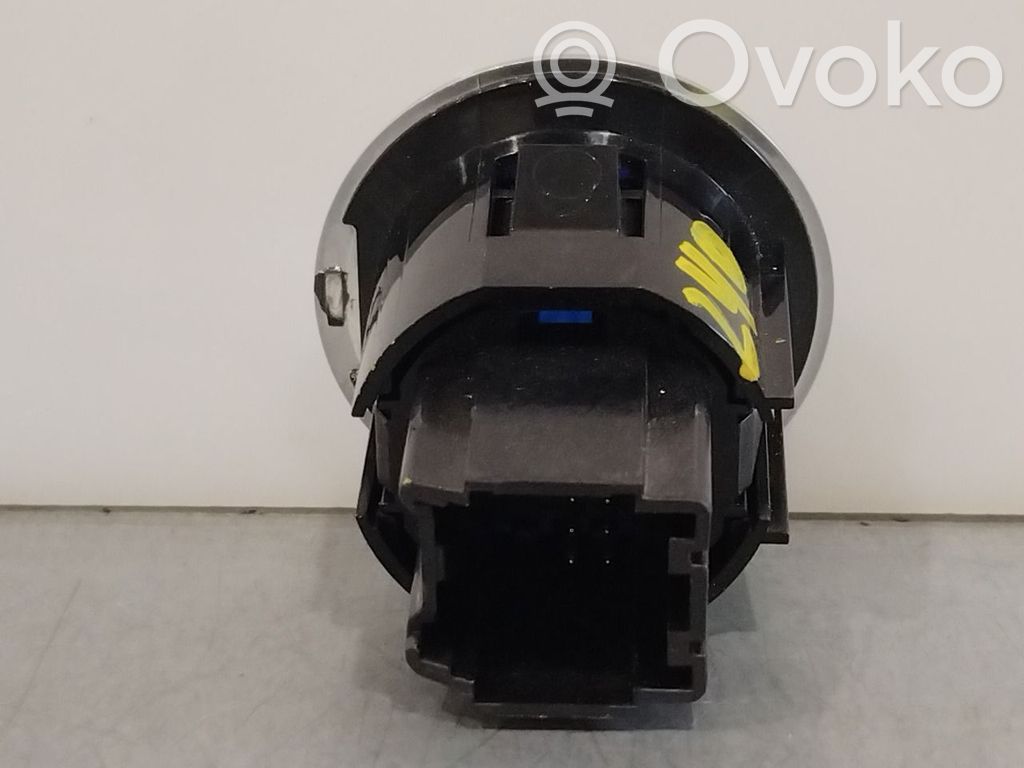 Opel Ampera- E Engine start stop button switch 