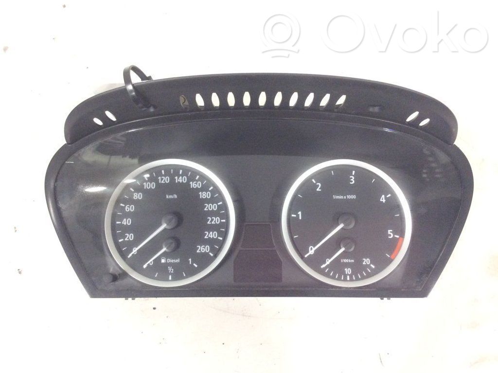 BMW 5 E60 E61 Vitezometru (grup de instrumente)