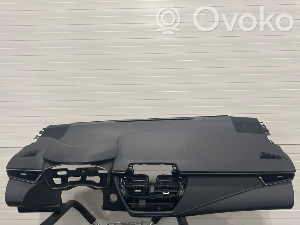 Toyota Corolla E210 E21 Панель 