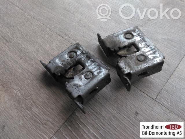 BMW X5 E70 Zamek pokrywy przedniej / maski silnika 