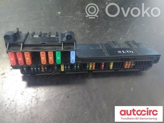 Fuse box set   6957330,6932452,61146932452,61146932452,6932452,6957330