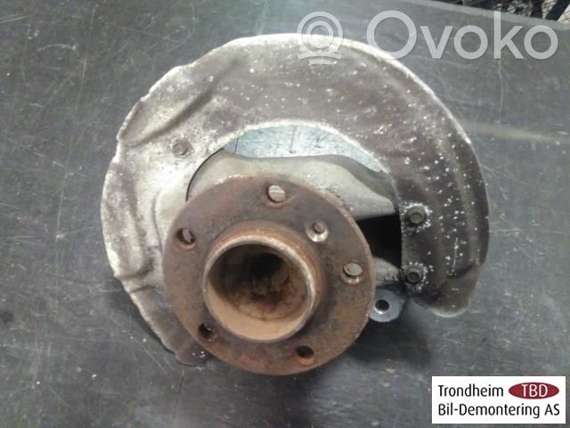 BMW 1 F20 F21 Mangueta de dirección de rueda delantera 