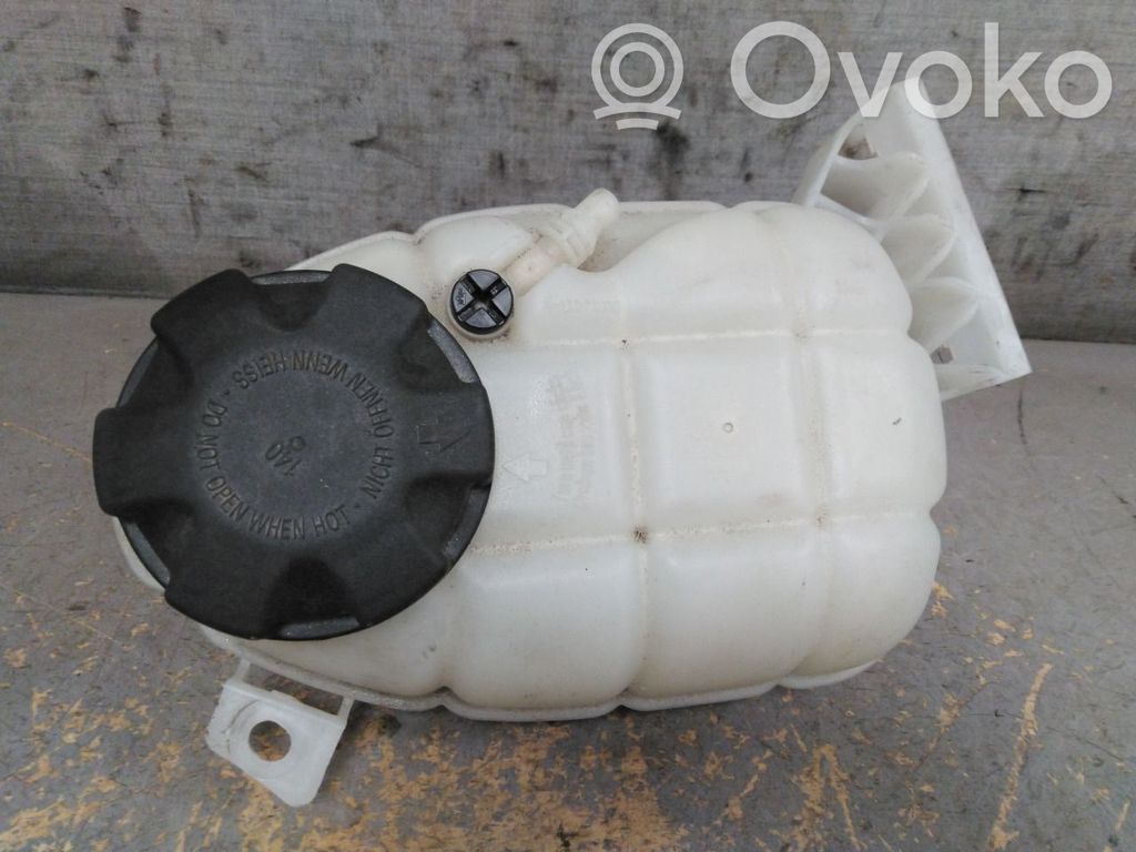 BMW 3 F30 F35 F31 Vase d'expansion de carburant 