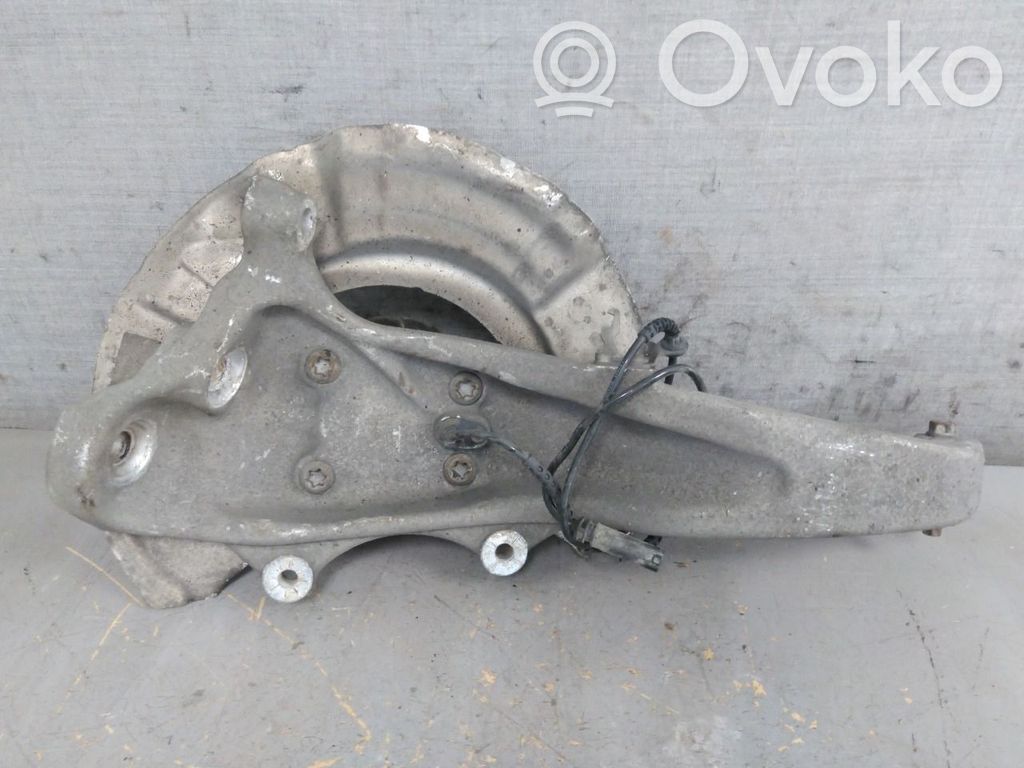 BMW 5 F10 F11 Zwrotnica koła przedniego 