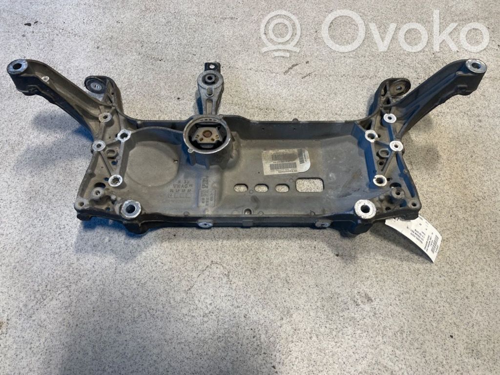 Volkswagen Tiguan Front subframe 
