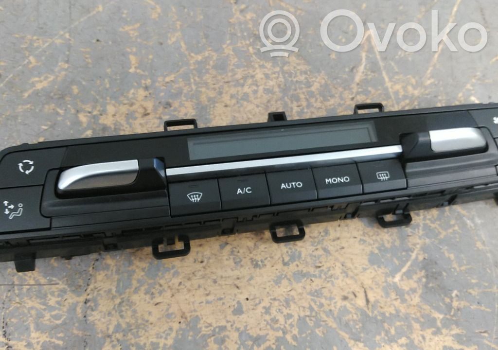 Toyota ProAce City Climate control/heater control trim 