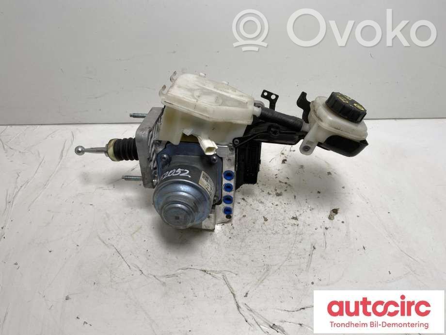 Volvo XC40 Bomba de ABS 