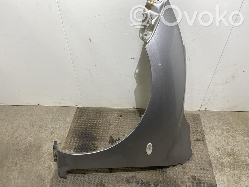 Mazda 3 II Sparnas 