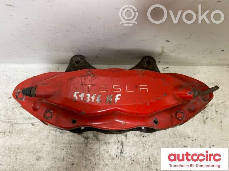 Tesla Model S Передний суппорт 