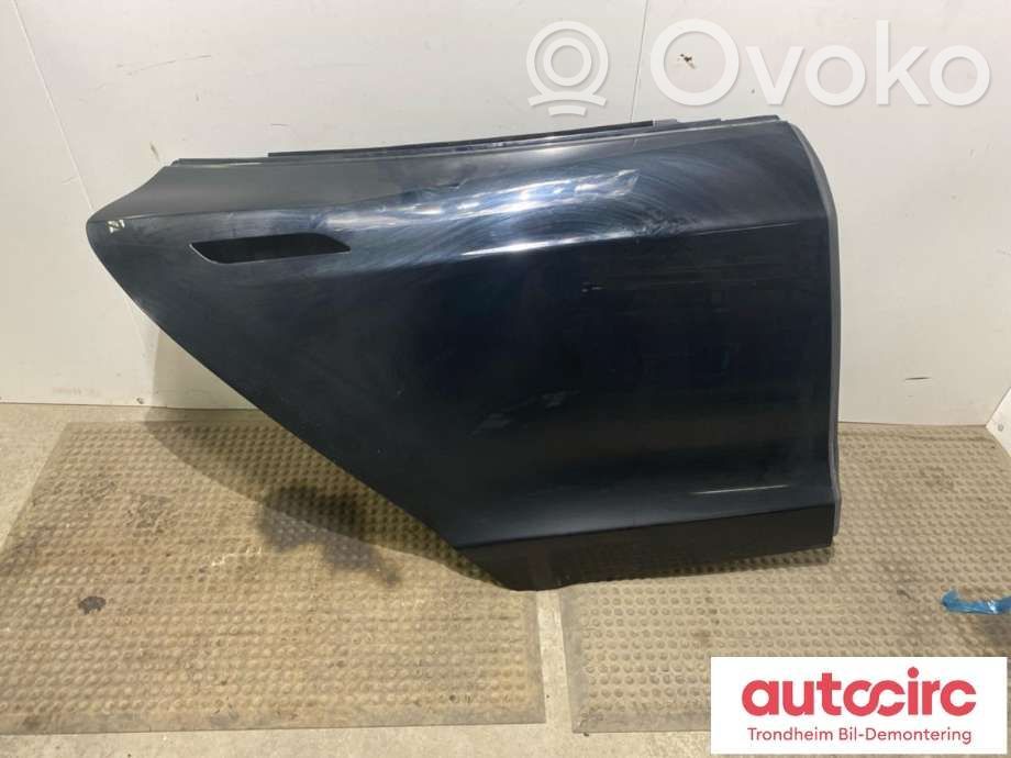 Tesla Model S Galinės durys 