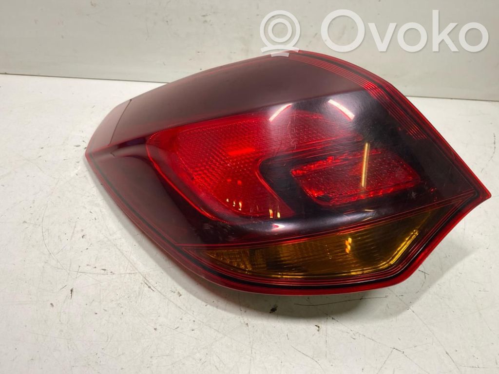Opel Astra J Luci posteriori