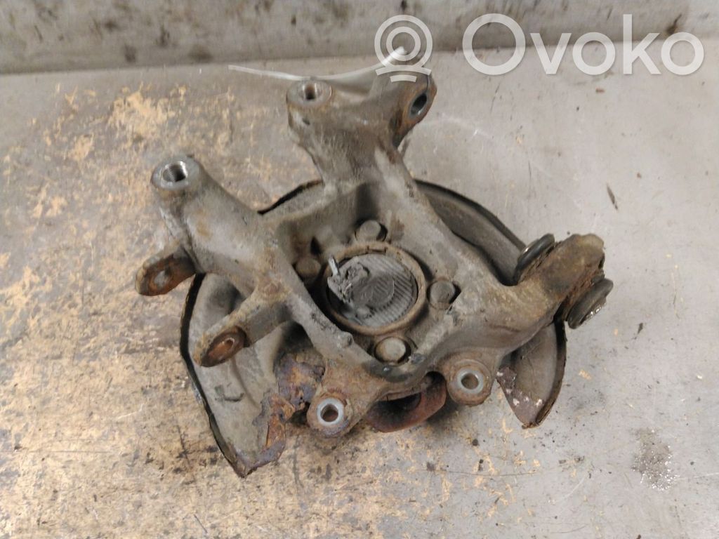 Toyota Auris E180 Mangueta de dirección de rueda trasera 
