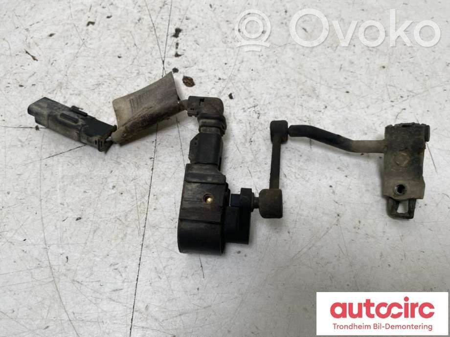 Peugeot 508 Air suspension front height level sensor 