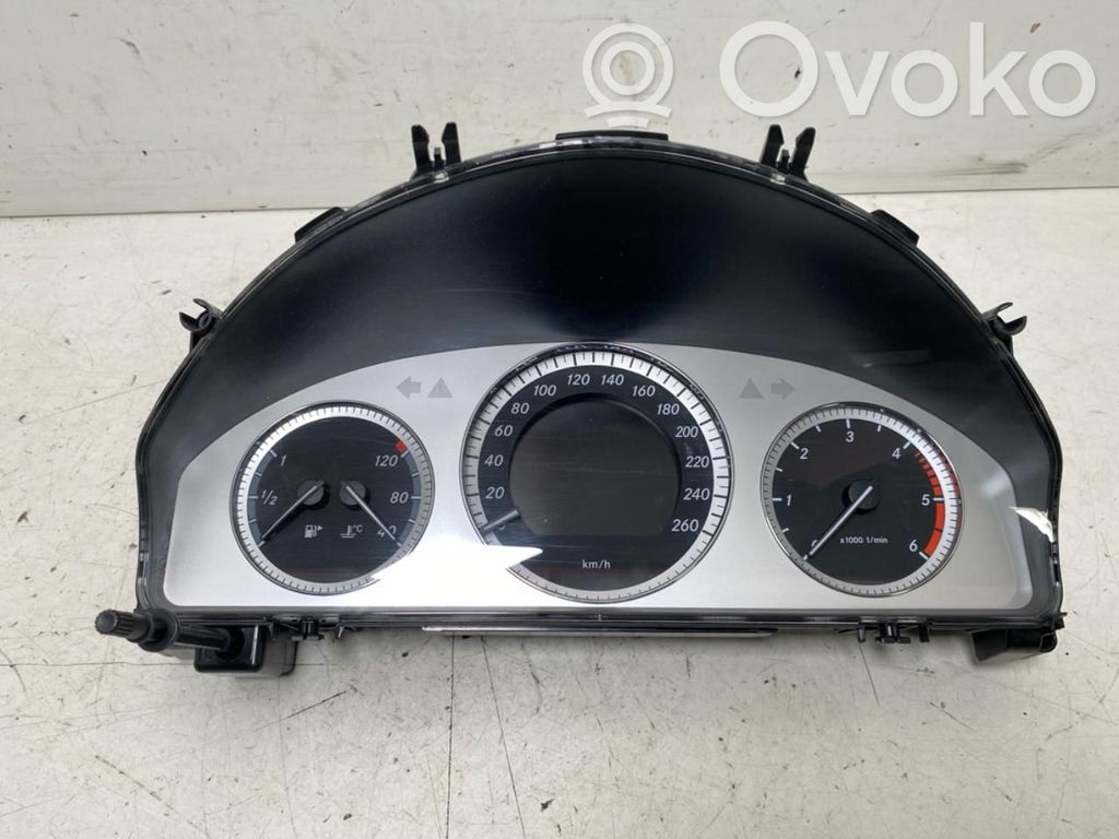 Mercedes-Benz C W204 Vitezometru (grup de instrumente) 