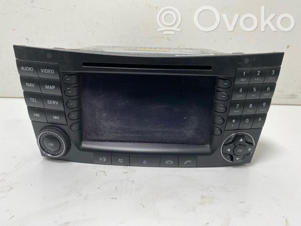 Mercedes-Benz E W211 Unità principale autoradio/CD/DVD/GPS 