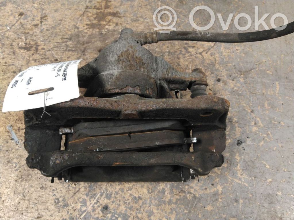 Toyota Avensis T270 Pinza del freno anteriore