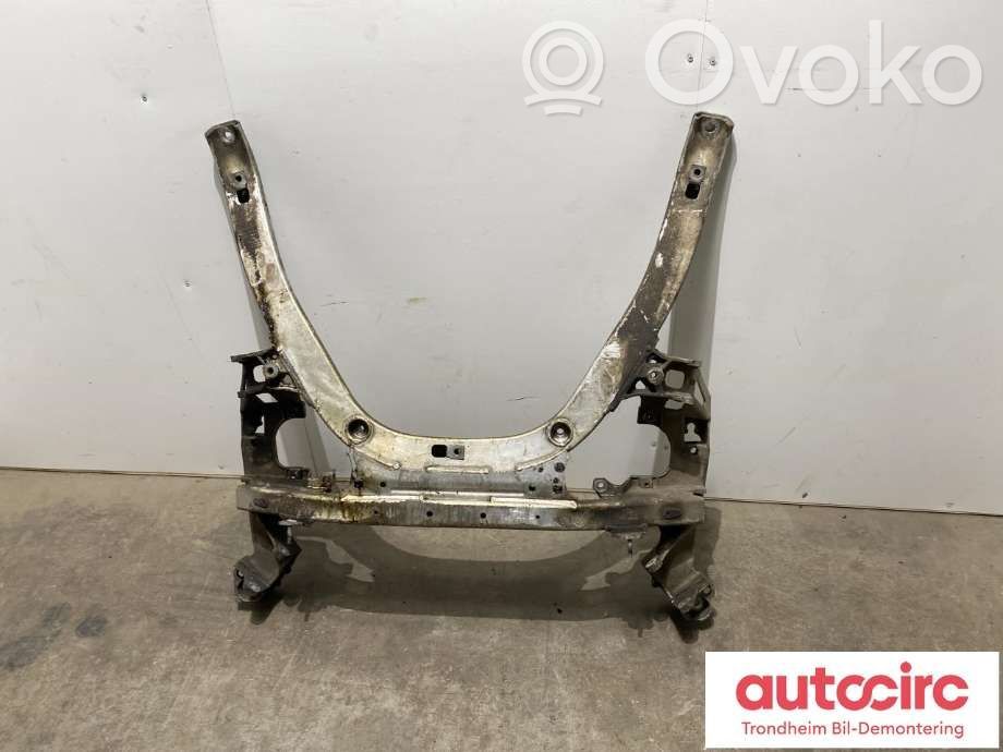 BMW 5 E60 E61 Priekinis traversas 
