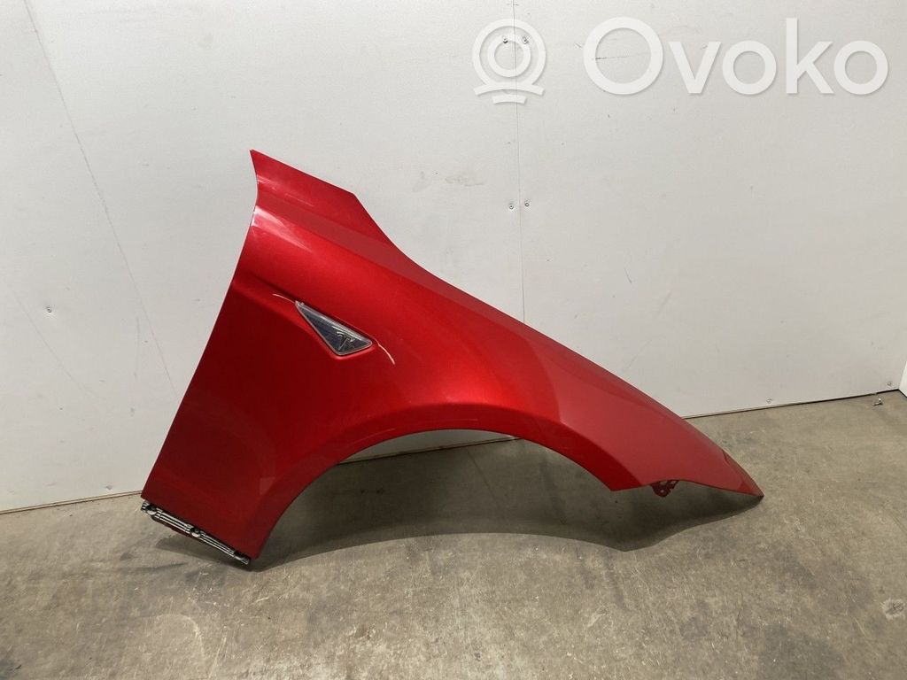 Tesla Model S Spārns 