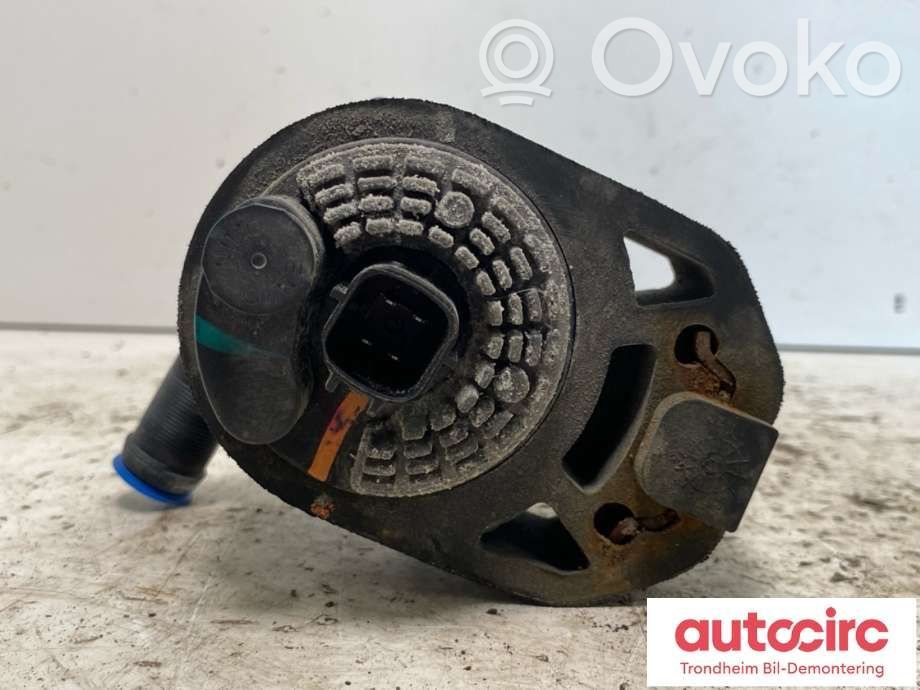 Tesla Model S Pompe de circulation d'eau 