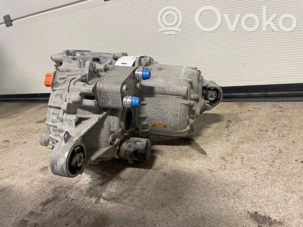 Tesla Model Y Elektromobilio variklis 