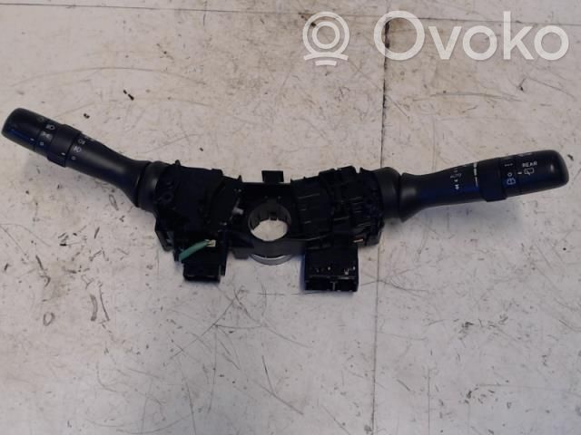 Toyota iQ Interruptor de control multifunción 