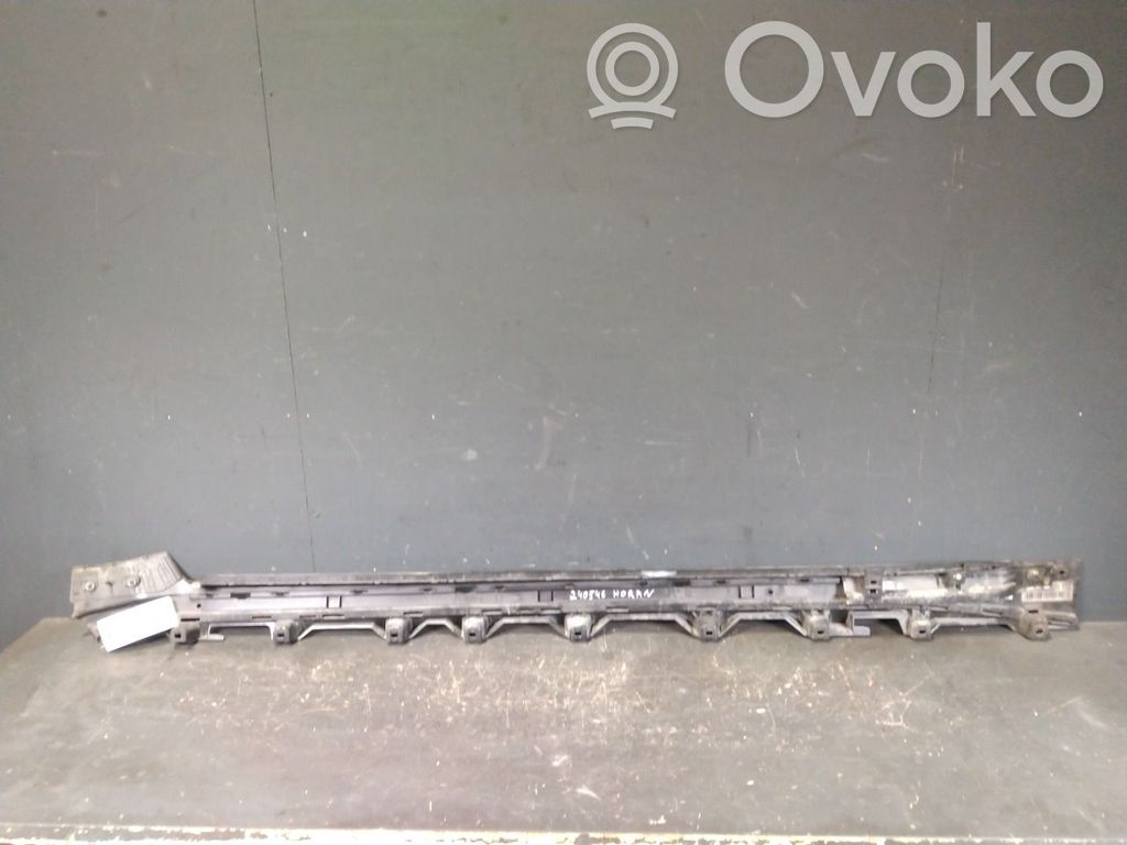 BMW i4 Sill 