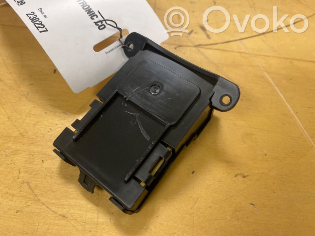 Tesla Model Y Autres unités de commande / modules 