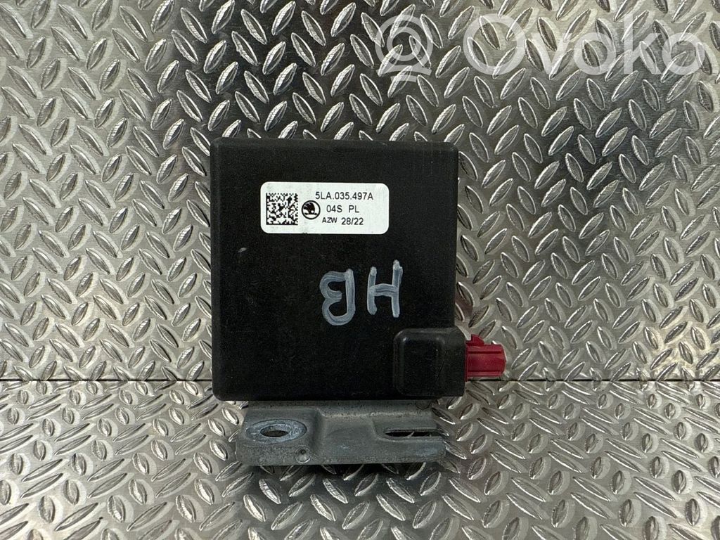 Skoda Enyaq iV Amplificator antenă aeriană 