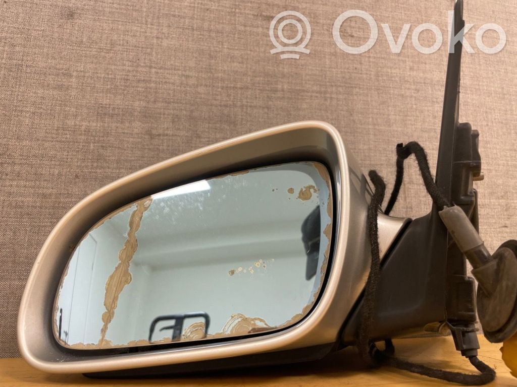 Audi A8 S8 D3 4E Elektryczne lusterko boczne drzwi przednich 