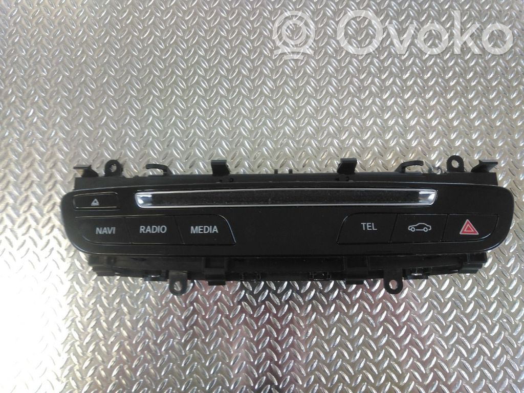 Mercedes-Benz C W205 Altri interruttori/pulsanti/cambi