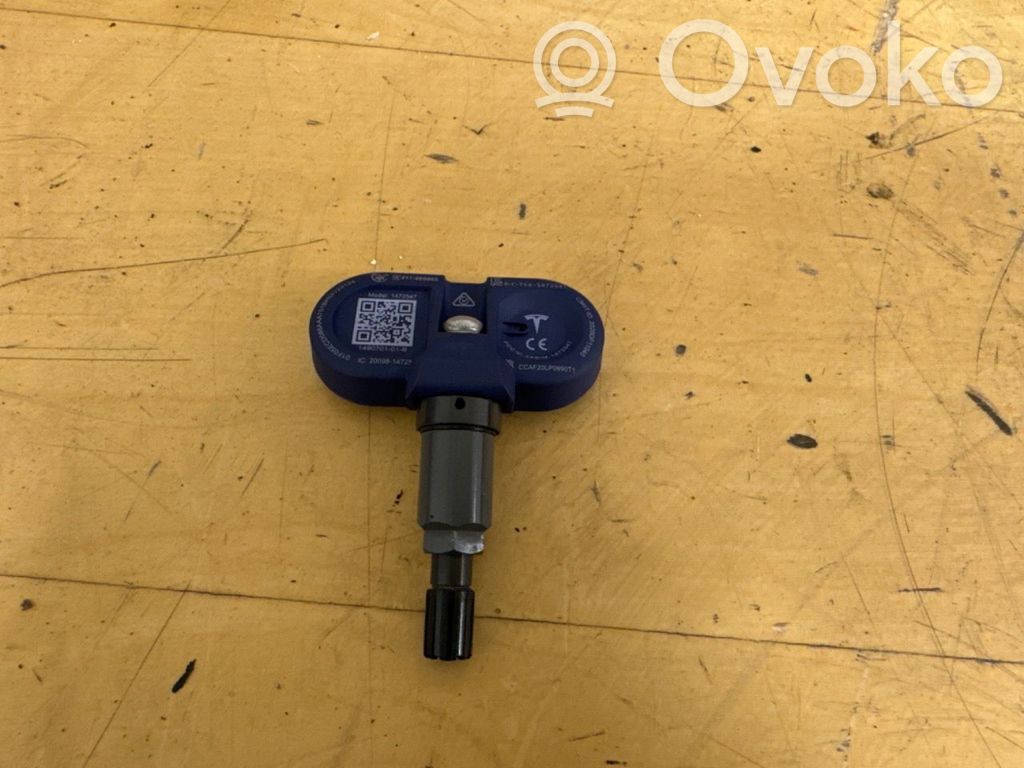 Tesla Model Y Tire pressure sensor 