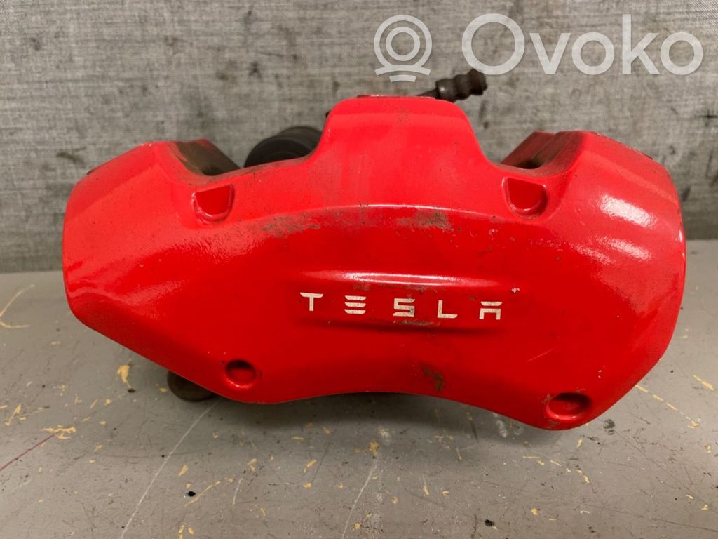 Tesla Model 3 Задний суппорт 