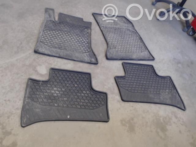 Mercedes-Benz B W246 W242 Set di tappetini per auto