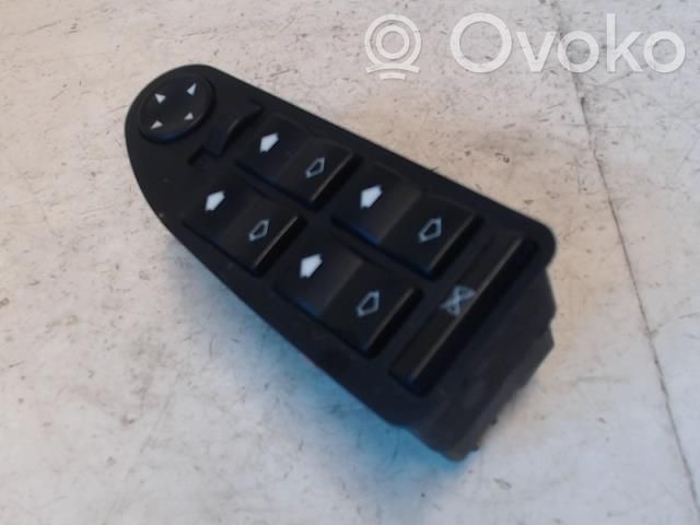 Electric window control switch   8368987,03725070,61319362762,03725070,61319362762,8368987