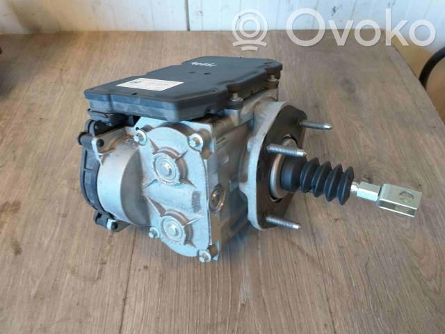Tesla Model S Servo-frein 