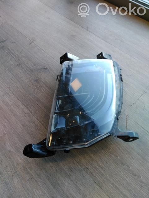 Tesla Model S Etusumuvalo 