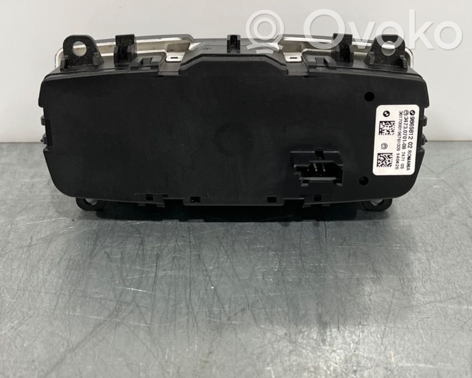 BMW i3 Light switch 