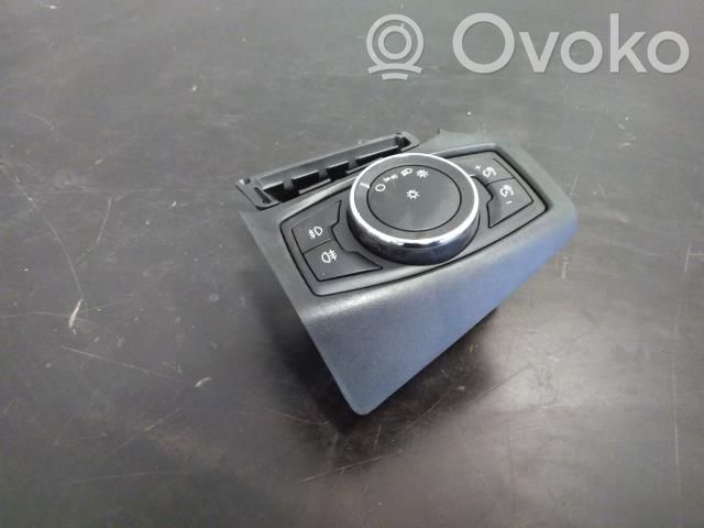 Ford Focus Light switch 
