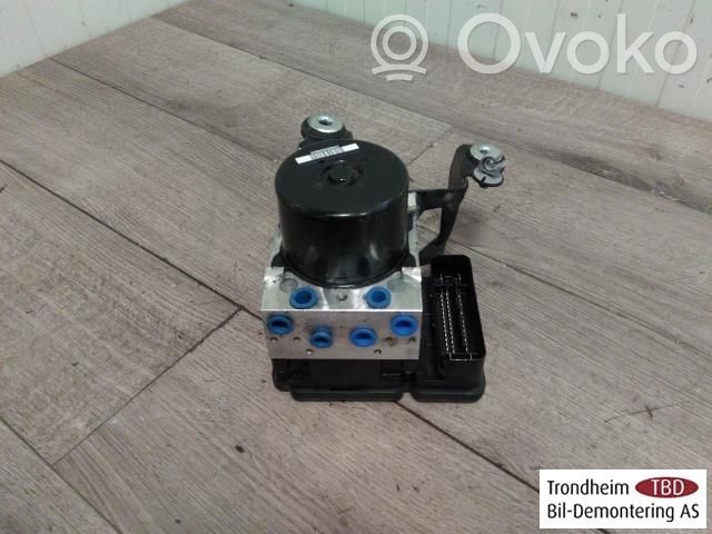 Volvo XC70 ABS Pump 