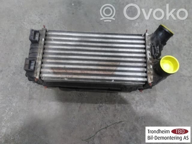 Mazda 3 II Radiador intercooler 