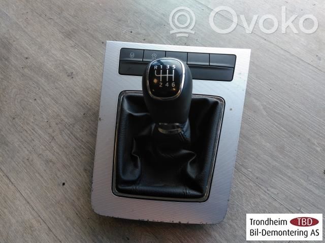 Skoda Octavia Mk3 (5E) Inne części wnętrza samochodu 