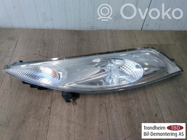 Nissan Juke I F15 Lampa przednia 