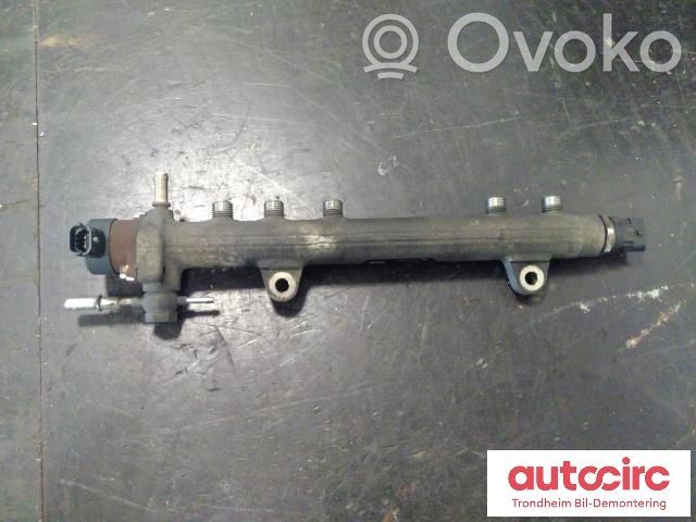 Opel Combo C Distribuidor de combustible 